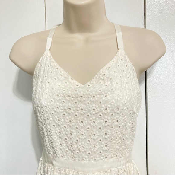 FOREVER 21 White Eyelet Floral Flowers Silhouette Mini Dress Medium - Picture 2 of 16